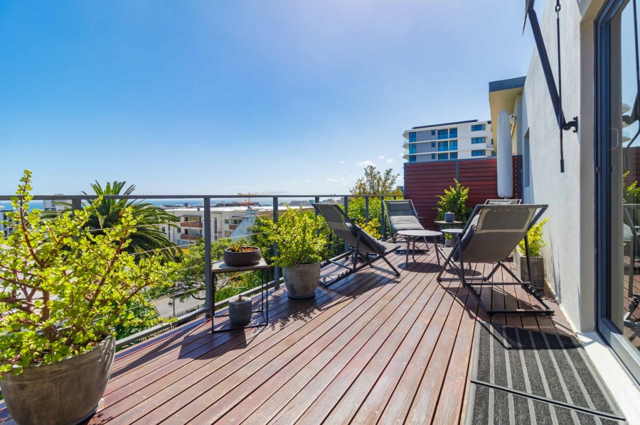 3 Bedroom Property for Sale in Sea Point Western Cape